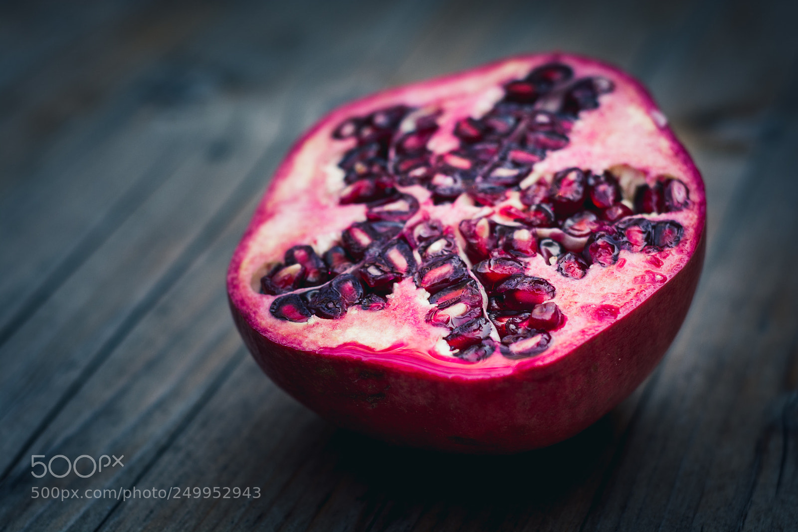 Nikon D5200 sample photo. Juicy apple photography