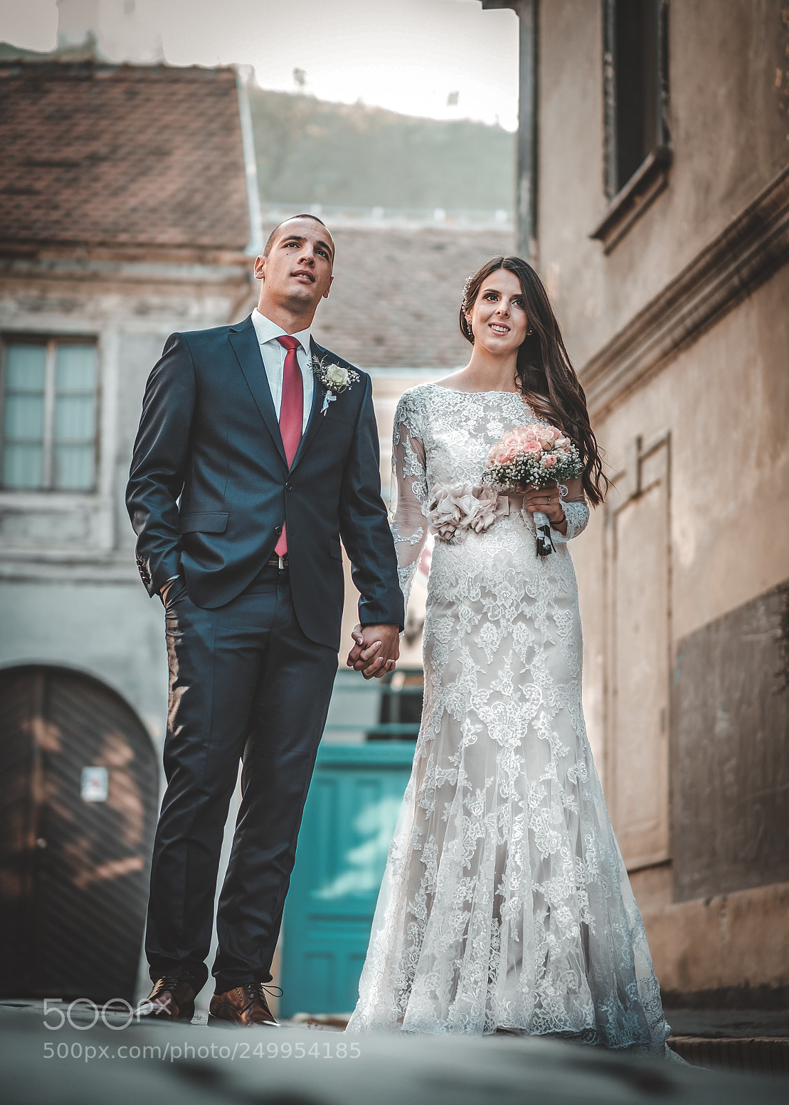 Fujifilm X-T2 sample photo. Wedding couple in vintage photography