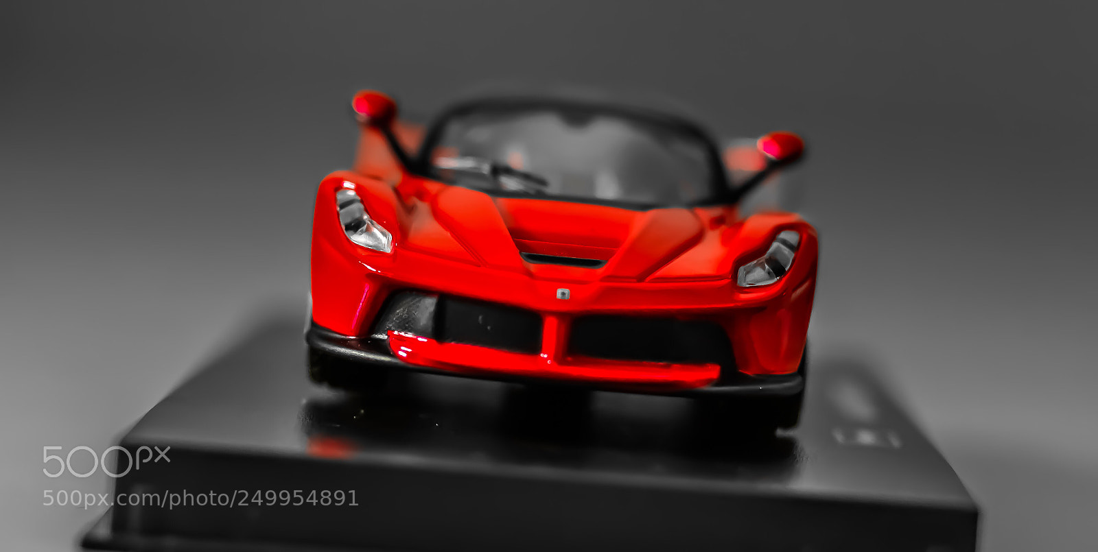 Canon EOS 750D (EOS Rebel T6i / EOS Kiss X8i) sample photo. Ferrari laferrari photography