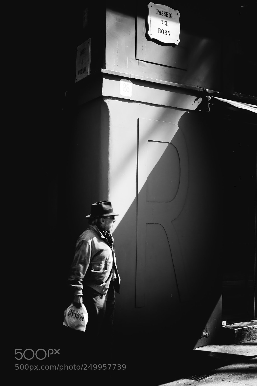 Nikon D3100 sample photo. Shadow hunting photography