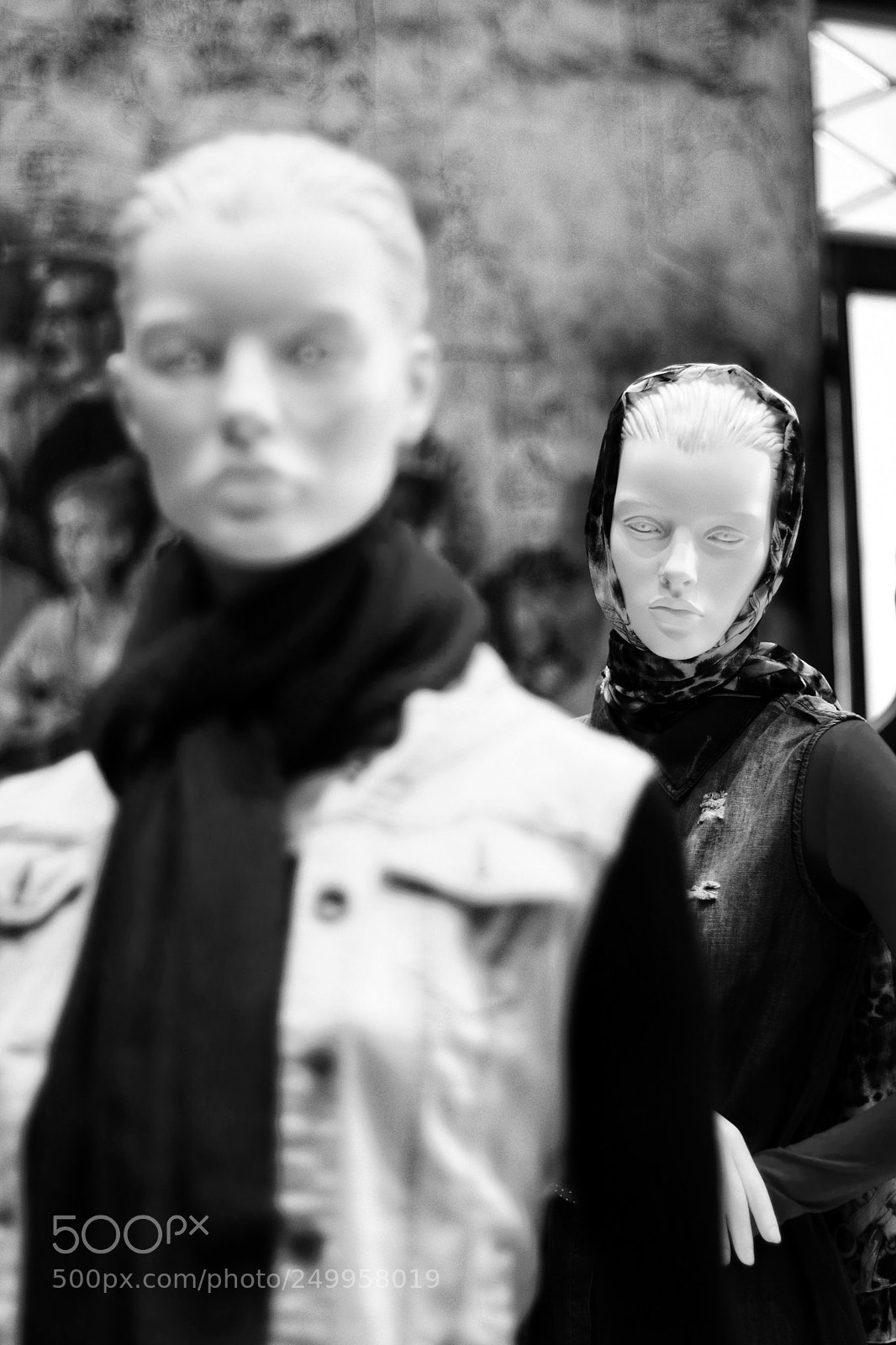 Canon EOS 800D (EOS Rebel T7i / EOS Kiss X9i) sample photo. The mannequin photography