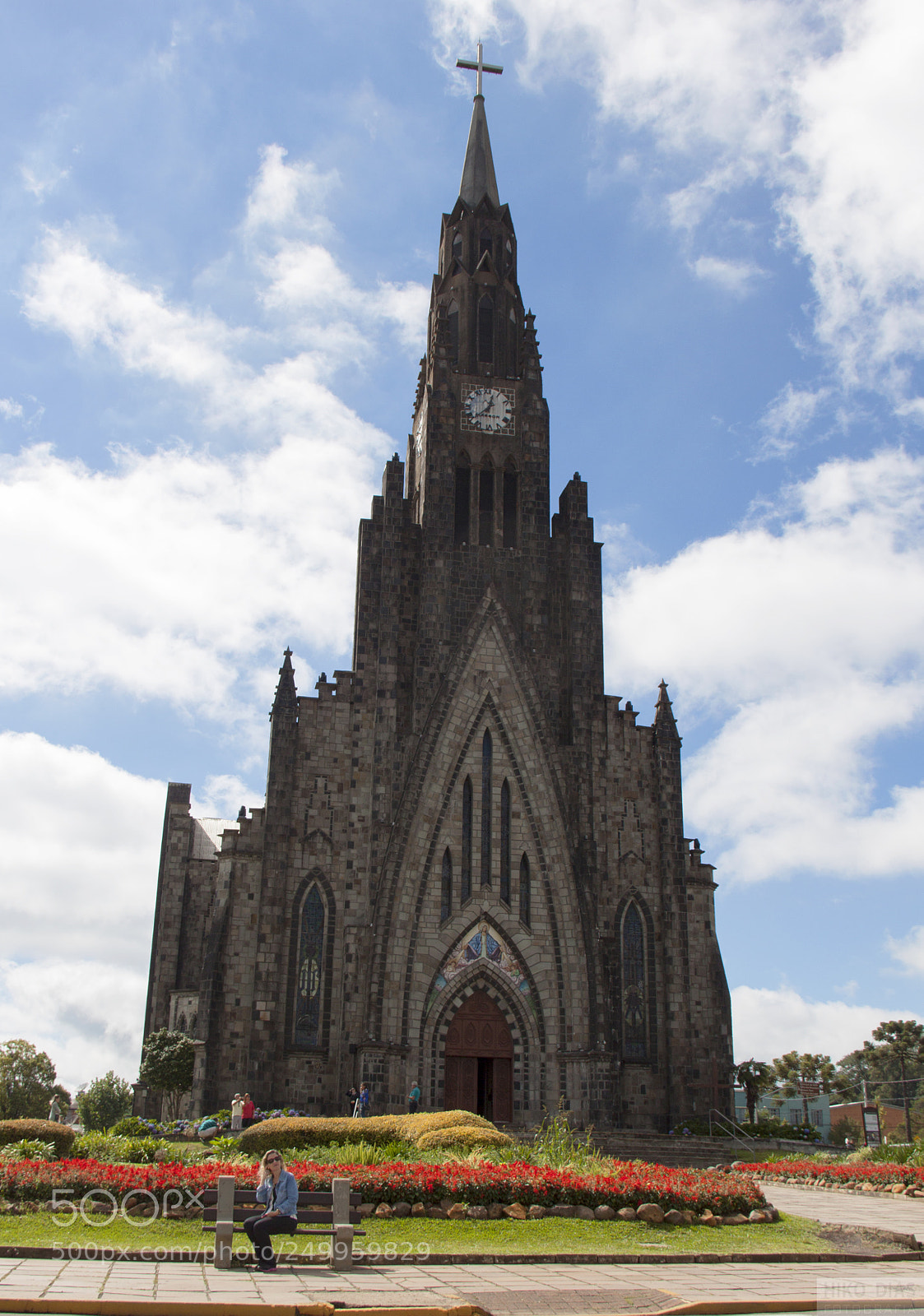 Canon EOS 500D (EOS Rebel T1i / EOS Kiss X3) sample photo. Catedral de pedra exterior photography