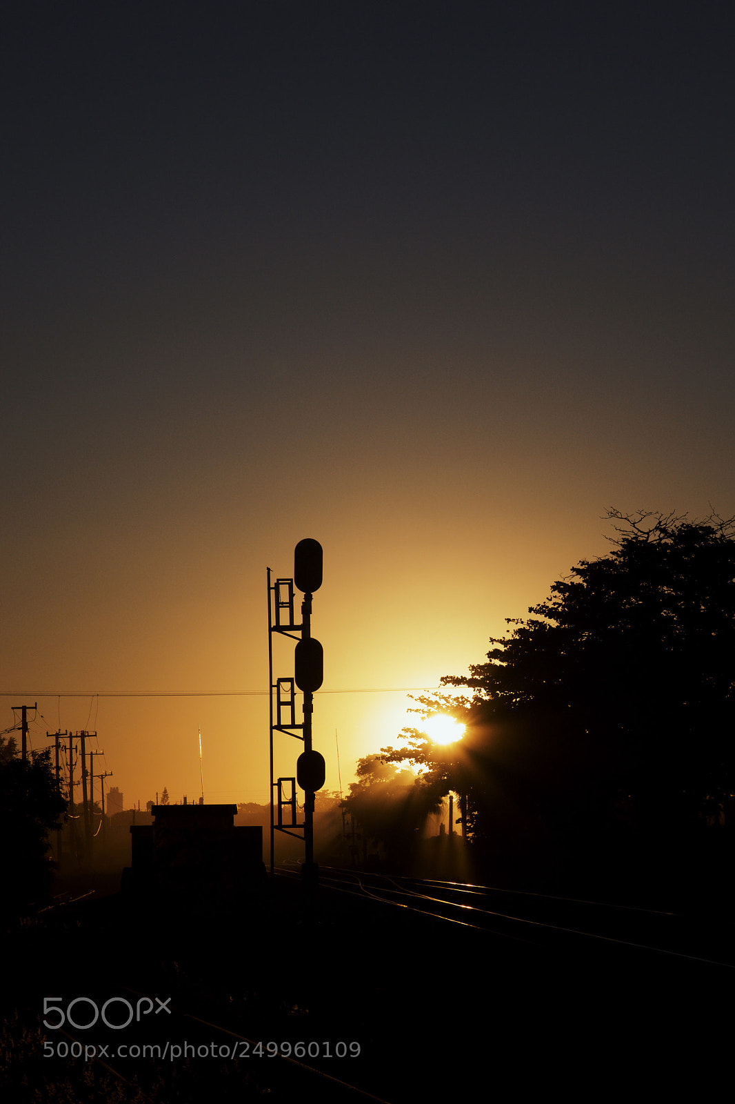 Nikon D5600 sample photo. Sunrise on tracks photography