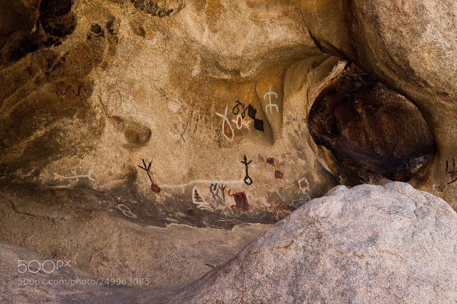 Canon EOS 6D Mark II sample photo. Petroglyphs photography