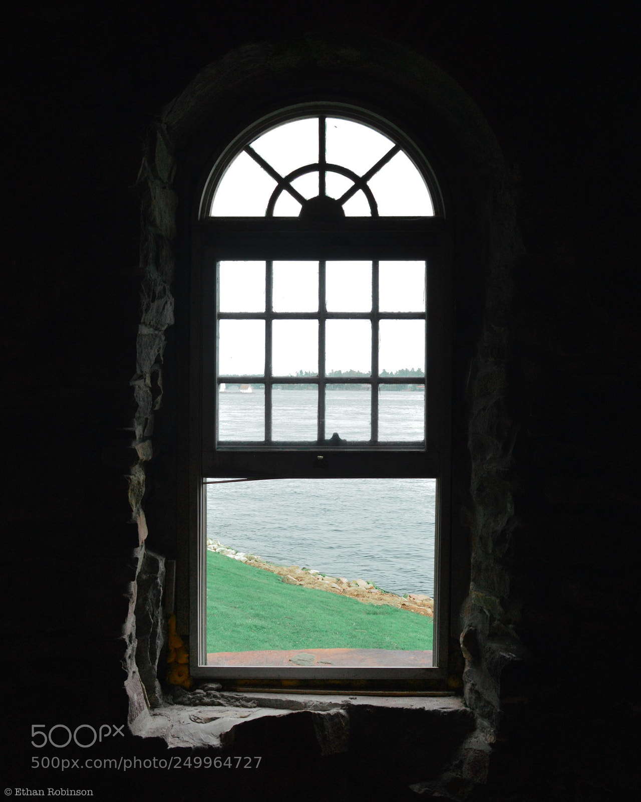 Nikon D3200 sample photo. Window photography