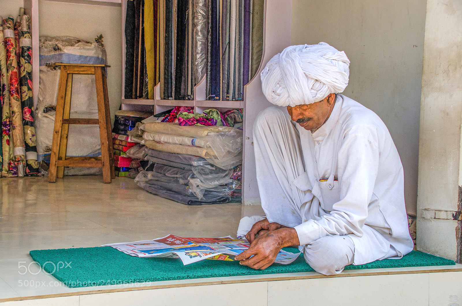 Nikon D7000 sample photo. Morning read photography