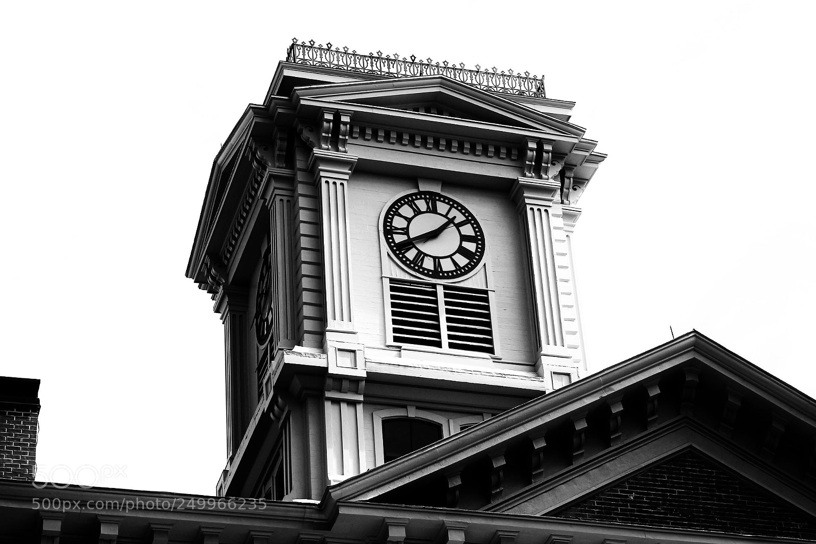 Canon EOS 1100D (EOS Rebel T3 / EOS Kiss X50) sample photo. Clock tower photography