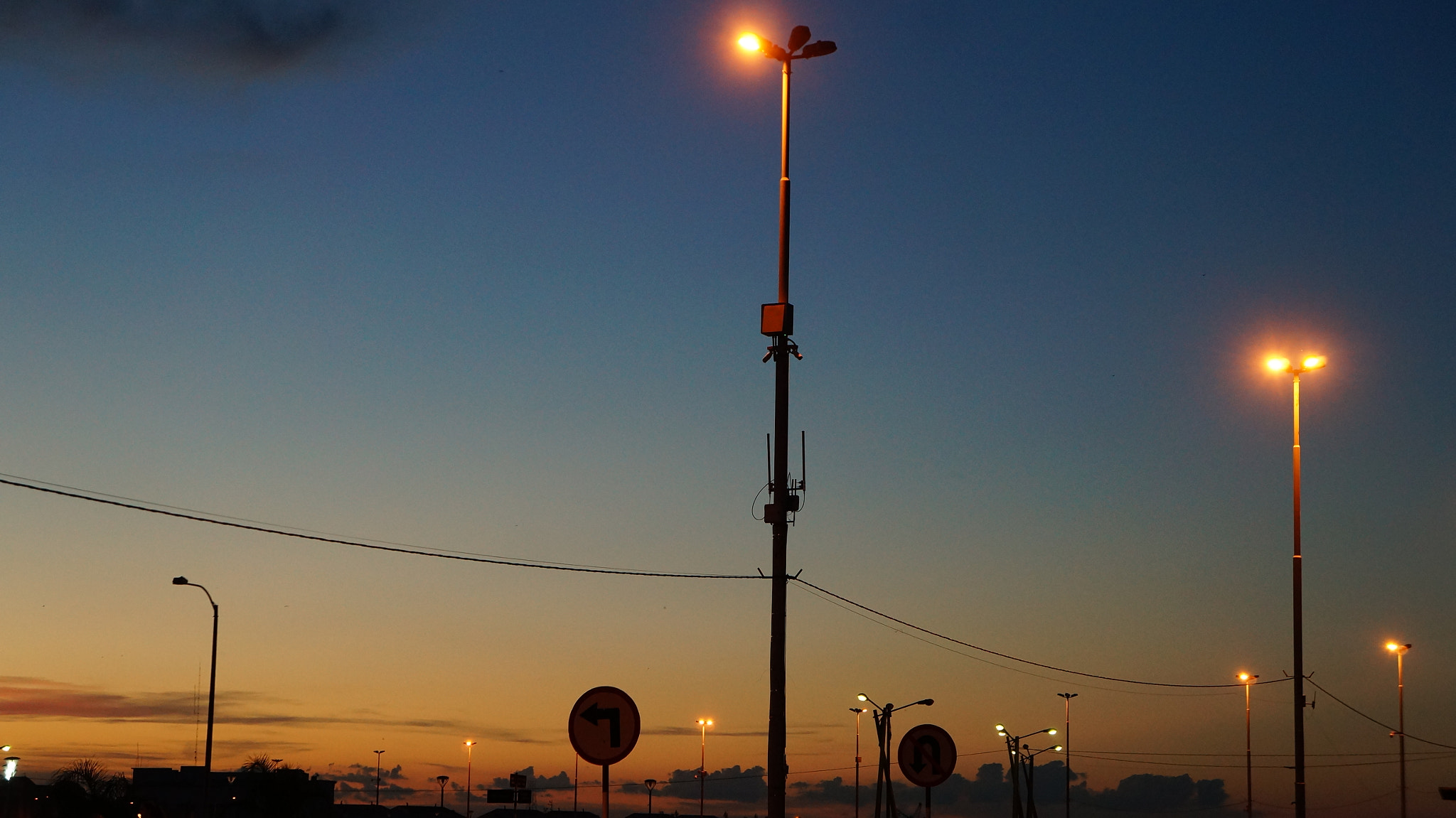 Sony FE 28-70mm F3.5-5.6 OSS sample photo. Waterfront sunset photography