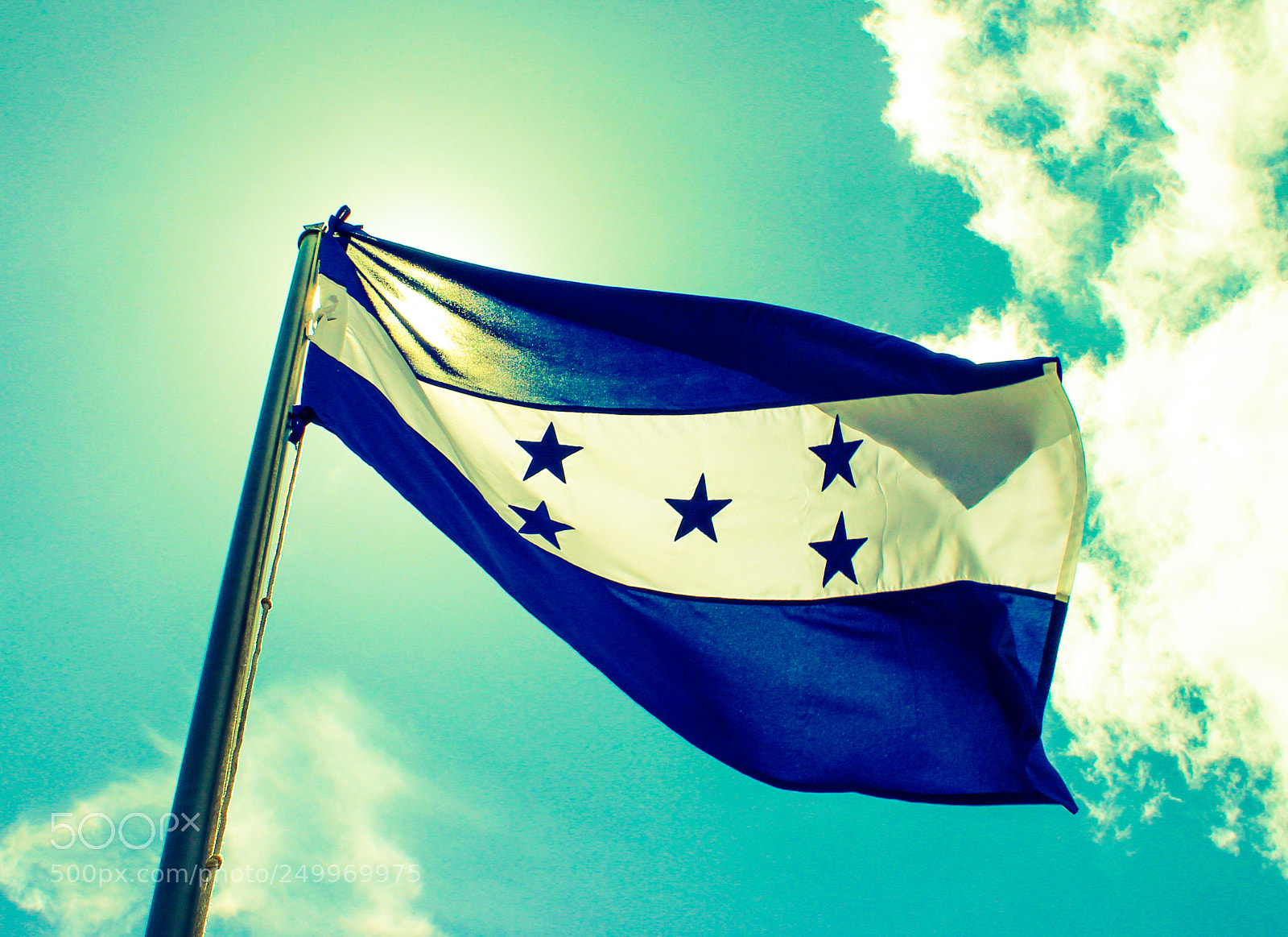 Canon EOS 600D (Rebel EOS T3i / EOS Kiss X5) sample photo. Honduras flag. photography