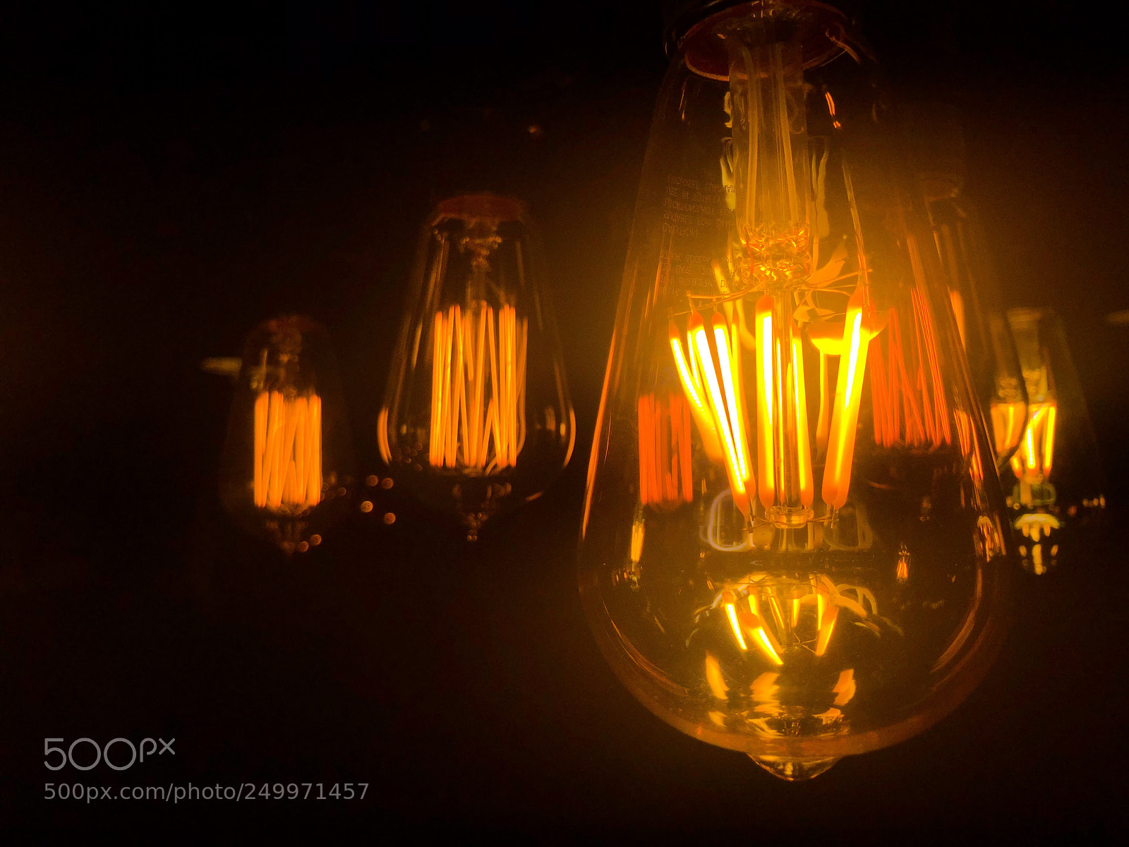 Apple iPhone X sample photo. Light bulbs photography