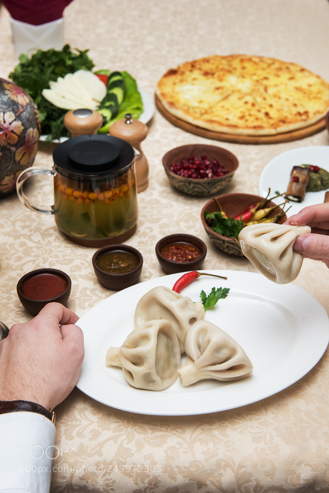 Nikon D810 sample photo. Man eating in georgian photography