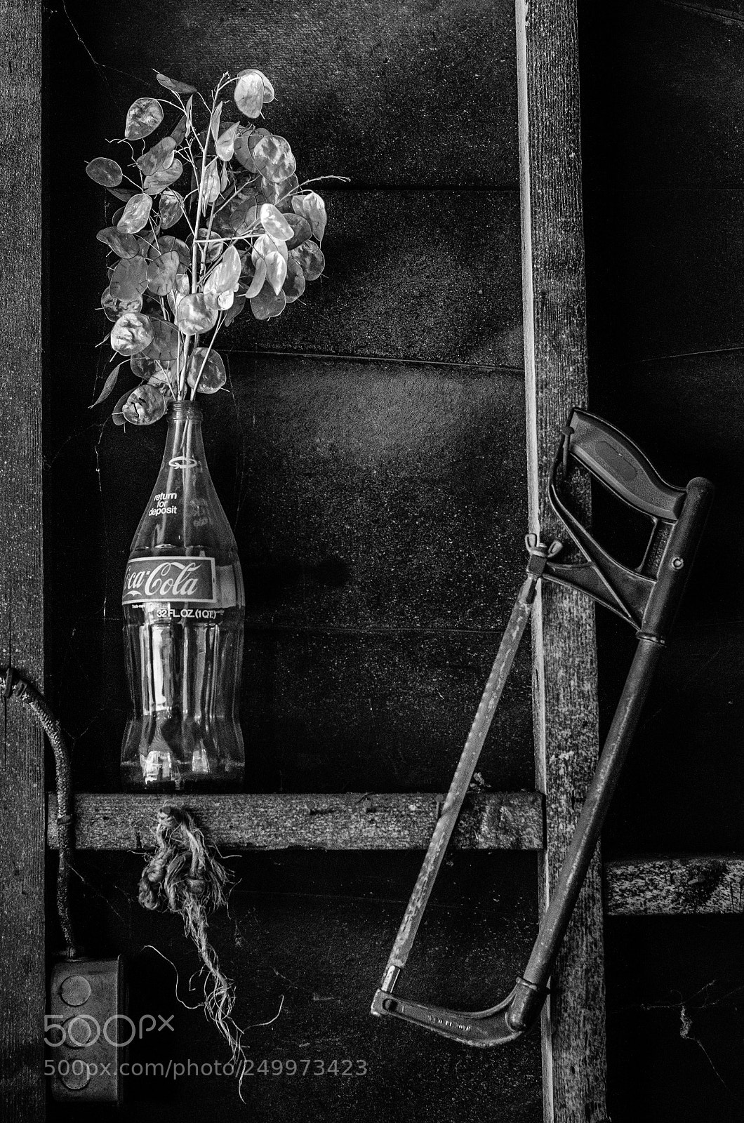 Nikon D5100 sample photo. The old garage photography