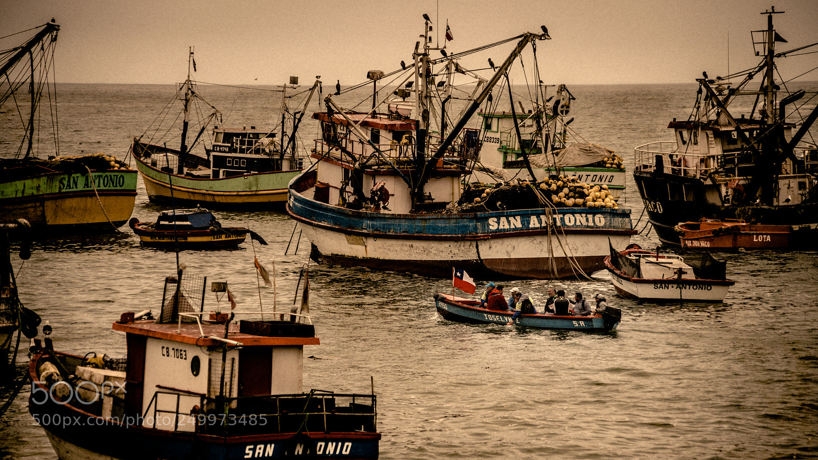 Sony a7R II sample photo. Camino al trabajo photography