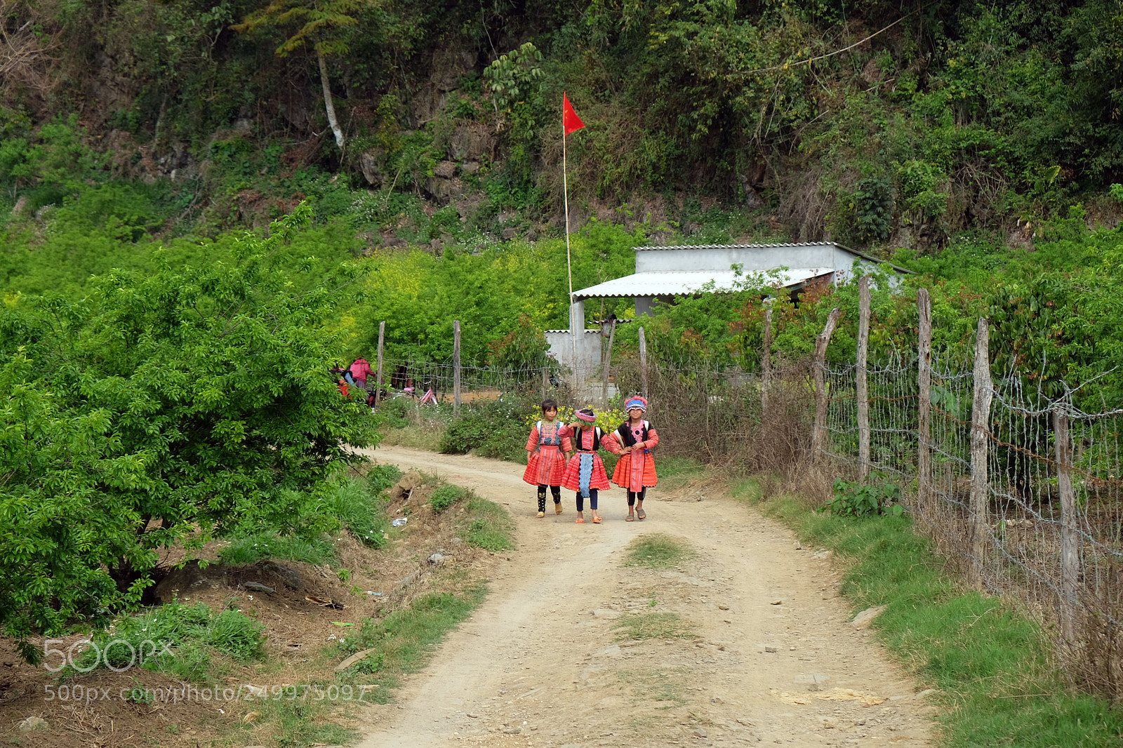Fujifilm X-T10 sample photo. Children of h'mong ethnic photography