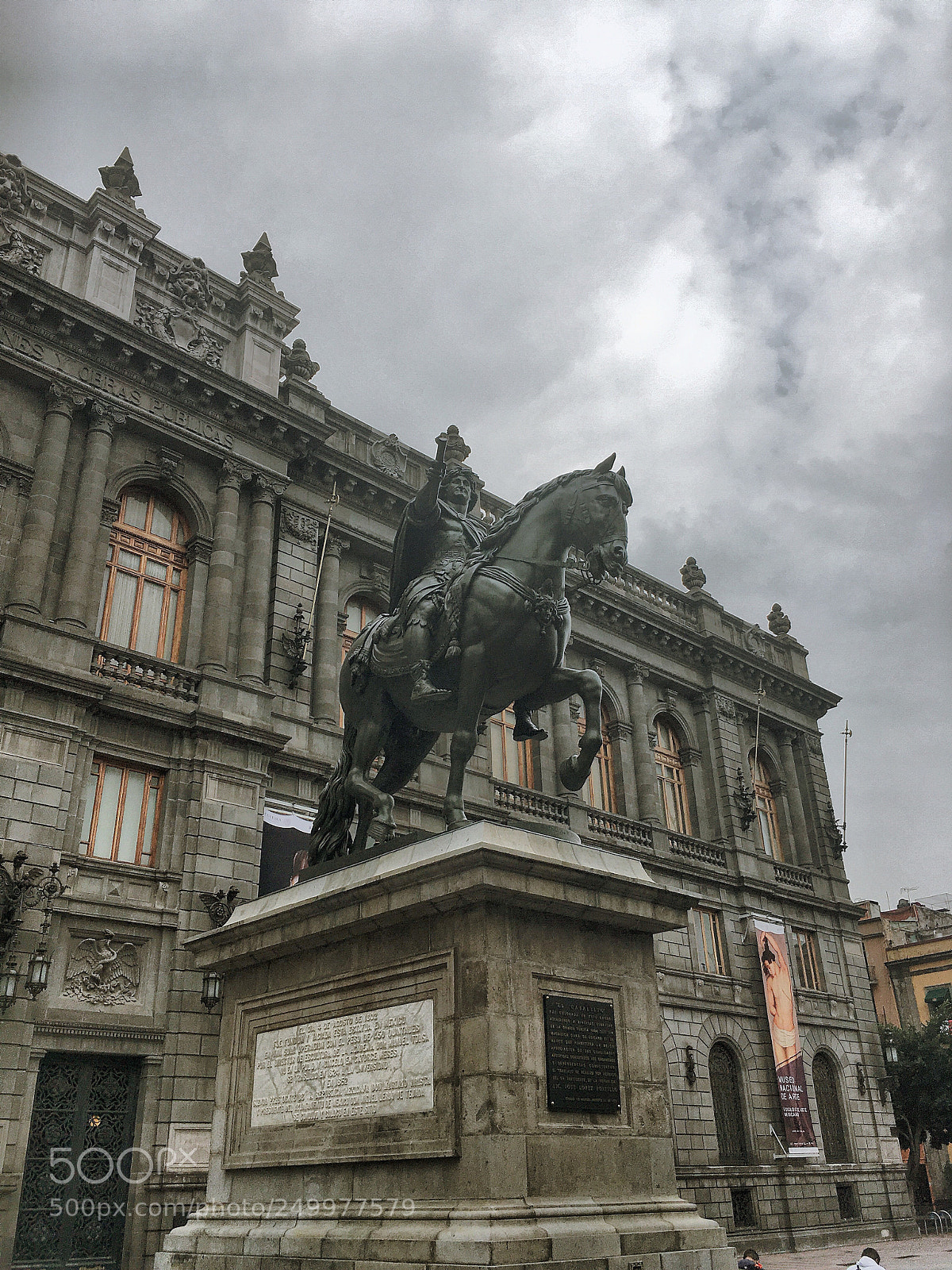 Apple iPhone SE sample photo. El caballito carlos iv photography