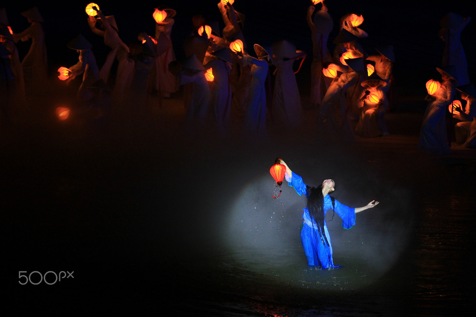 Canon EF 70-200mm F2.8L USM sample photo. The real art scene "hoi an memories" photography