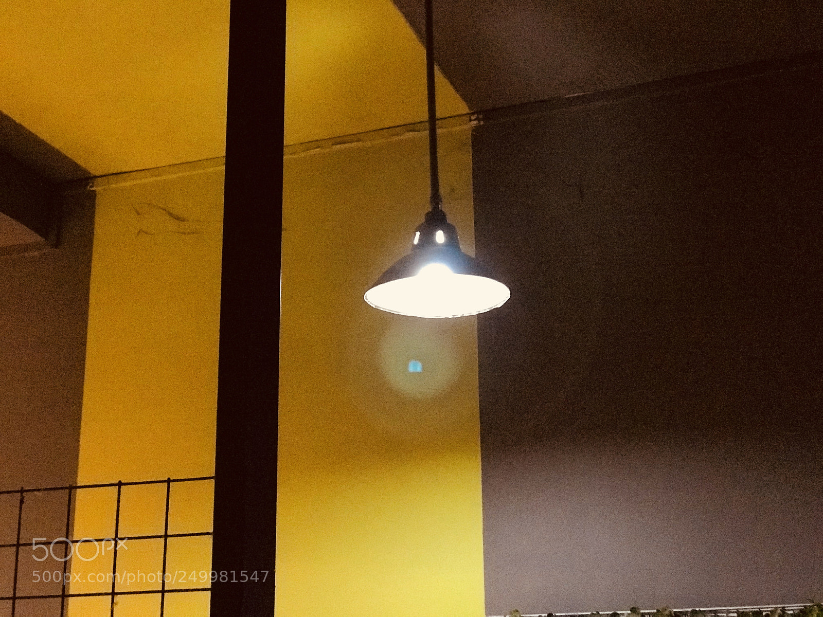 Apple iPhone 7 Plus sample photo. Monday photography