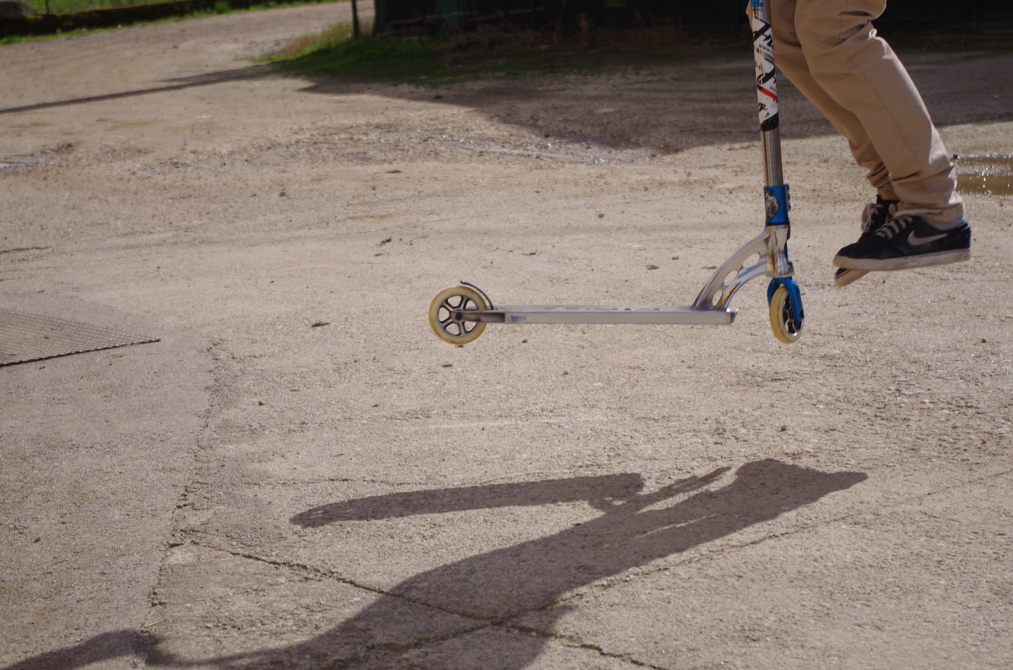 Pentax K-5 sample photo. Jump photography