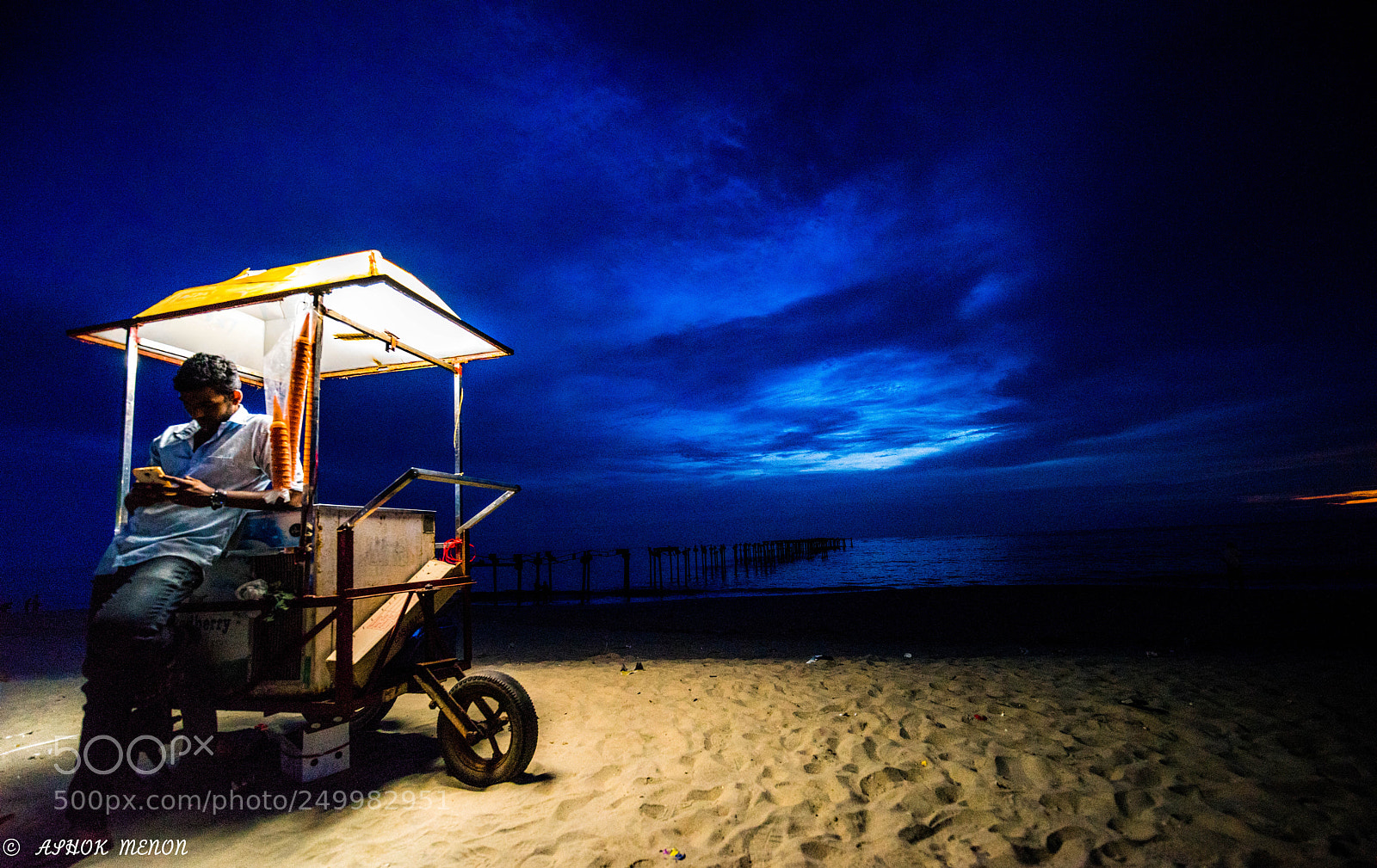 Nikon D810 sample photo. The beach seller photography