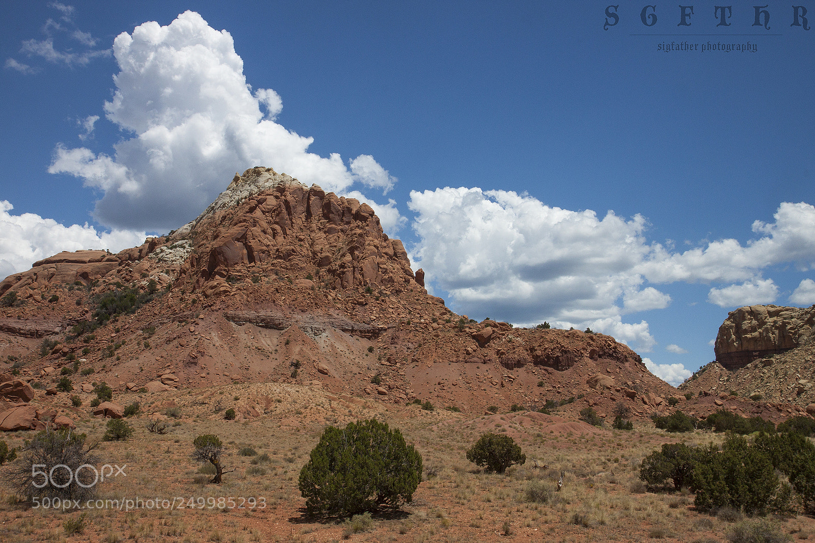 Canon EOS 500D (EOS Rebel T1i / EOS Kiss X3) sample photo. Painted rocks ii photography