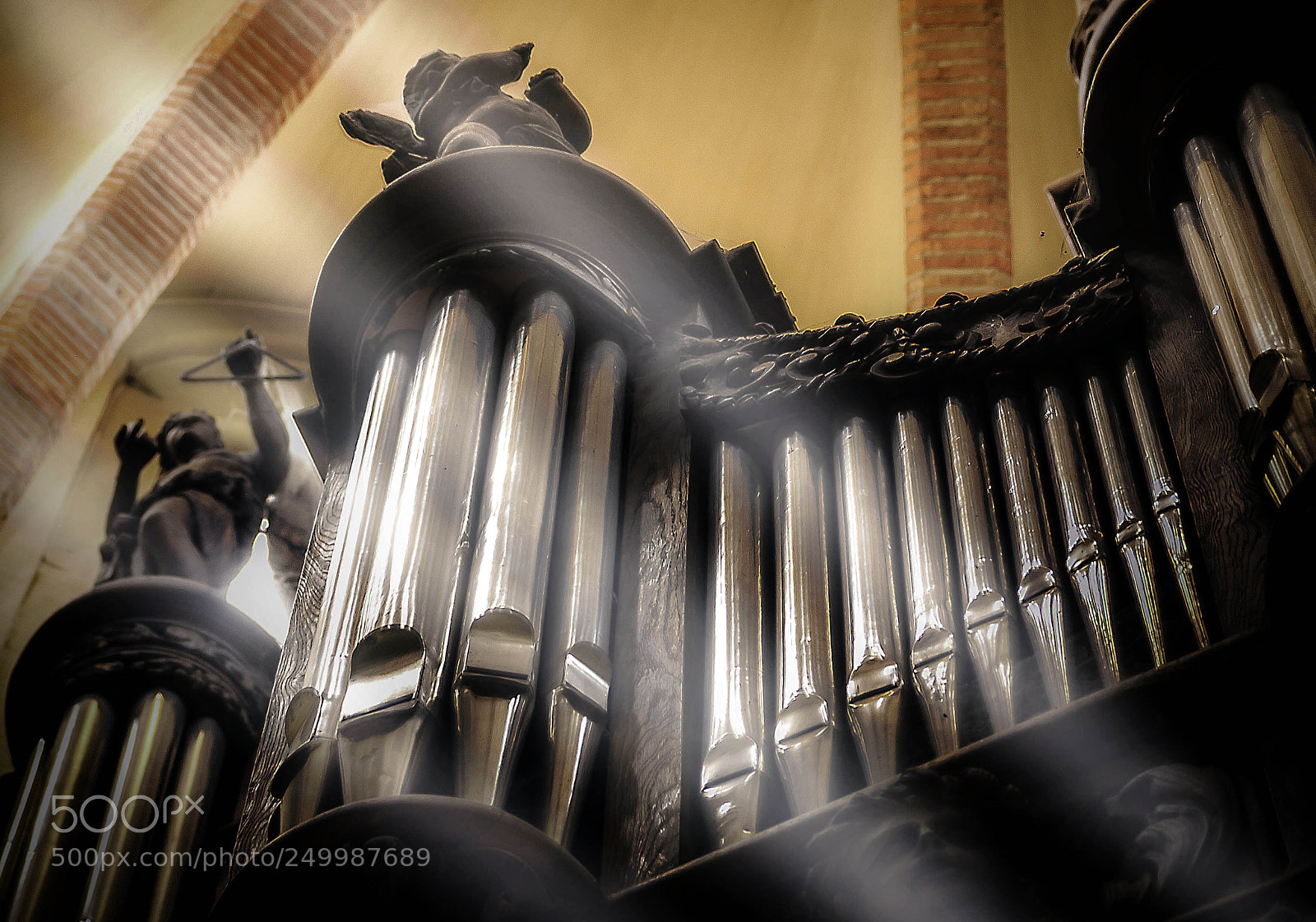 Panasonic Lumix DMC-G1 sample photo. Angels music photography