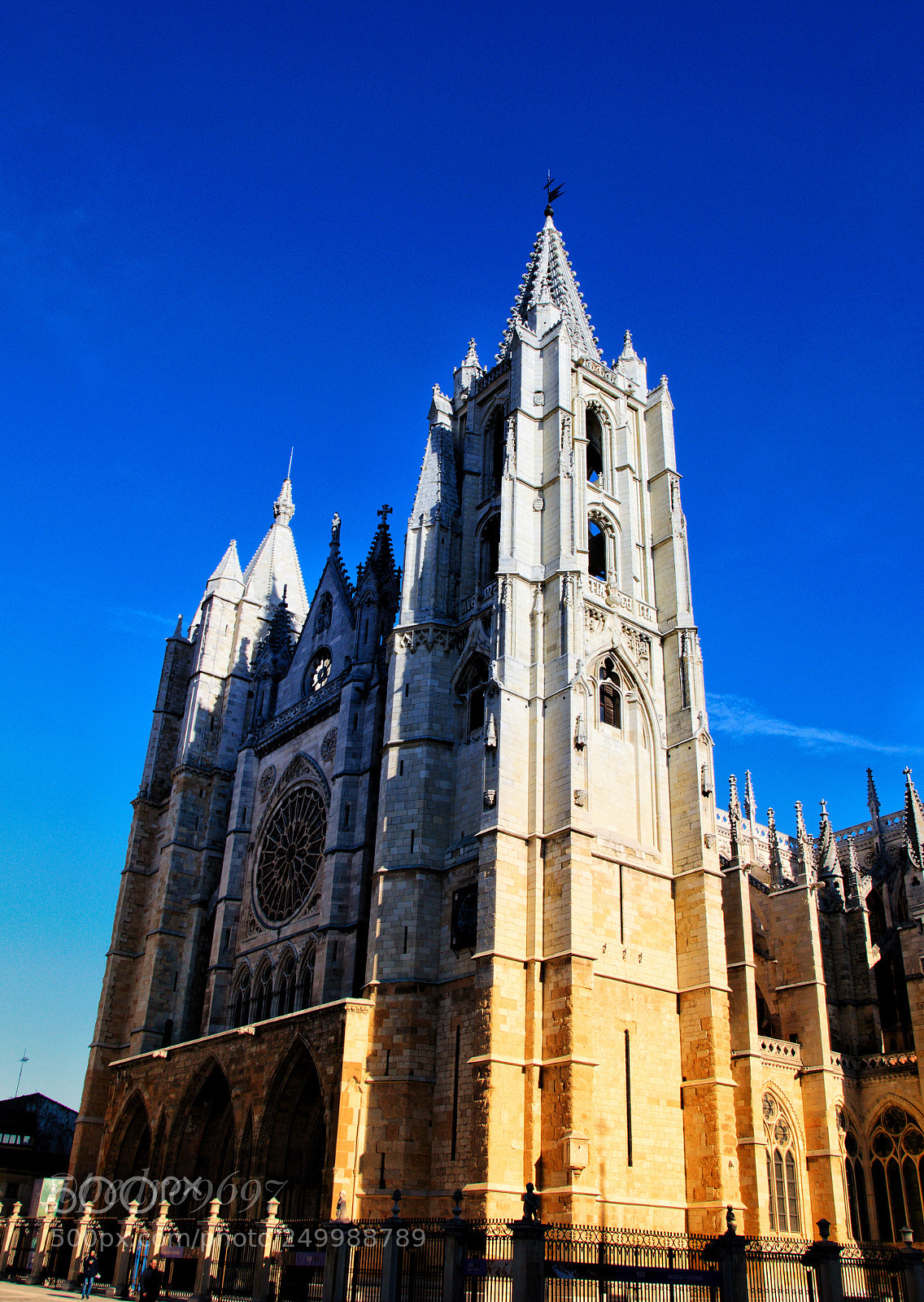Nikon D3300 sample photo. Catedral de le n photography