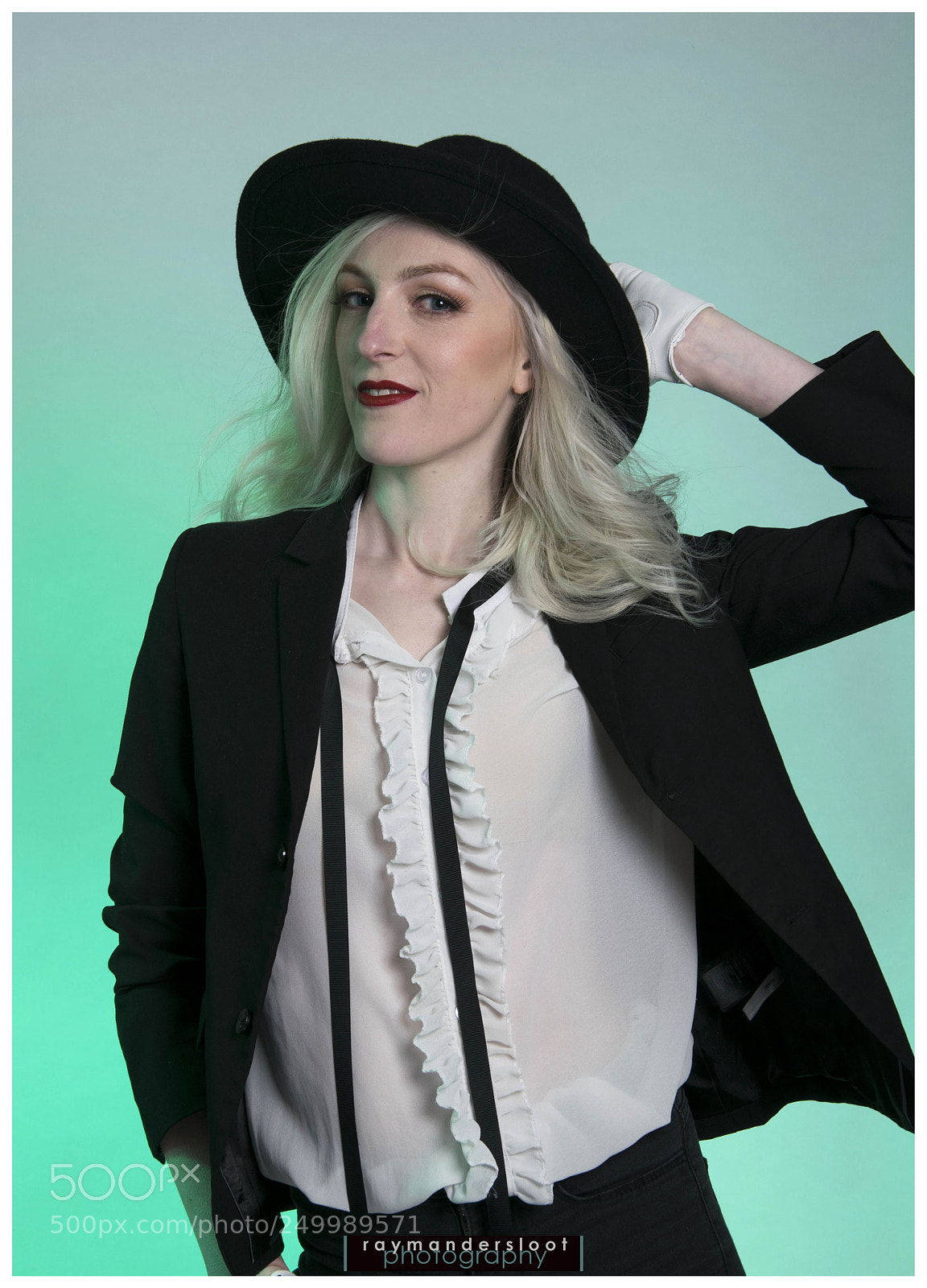 Nikon D5300 sample photo. Smooth criminal 4 photography