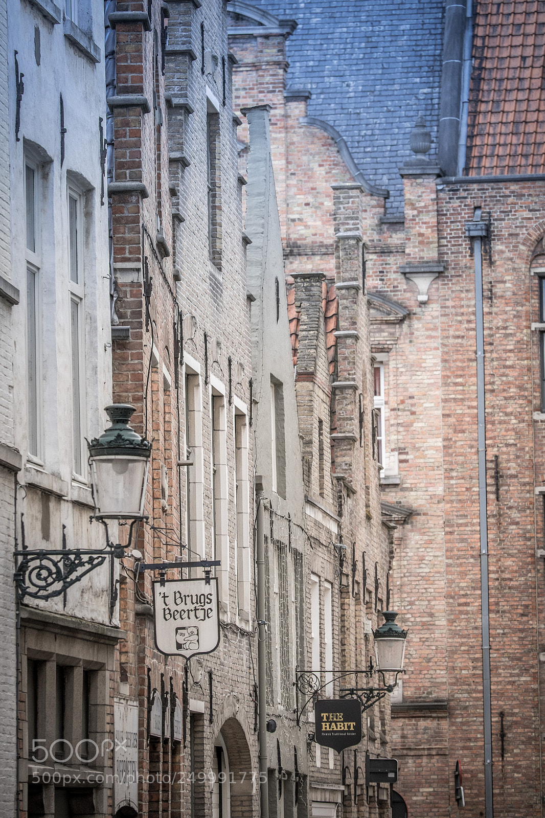 Fujifilm X-T1 sample photo. Old time street photography