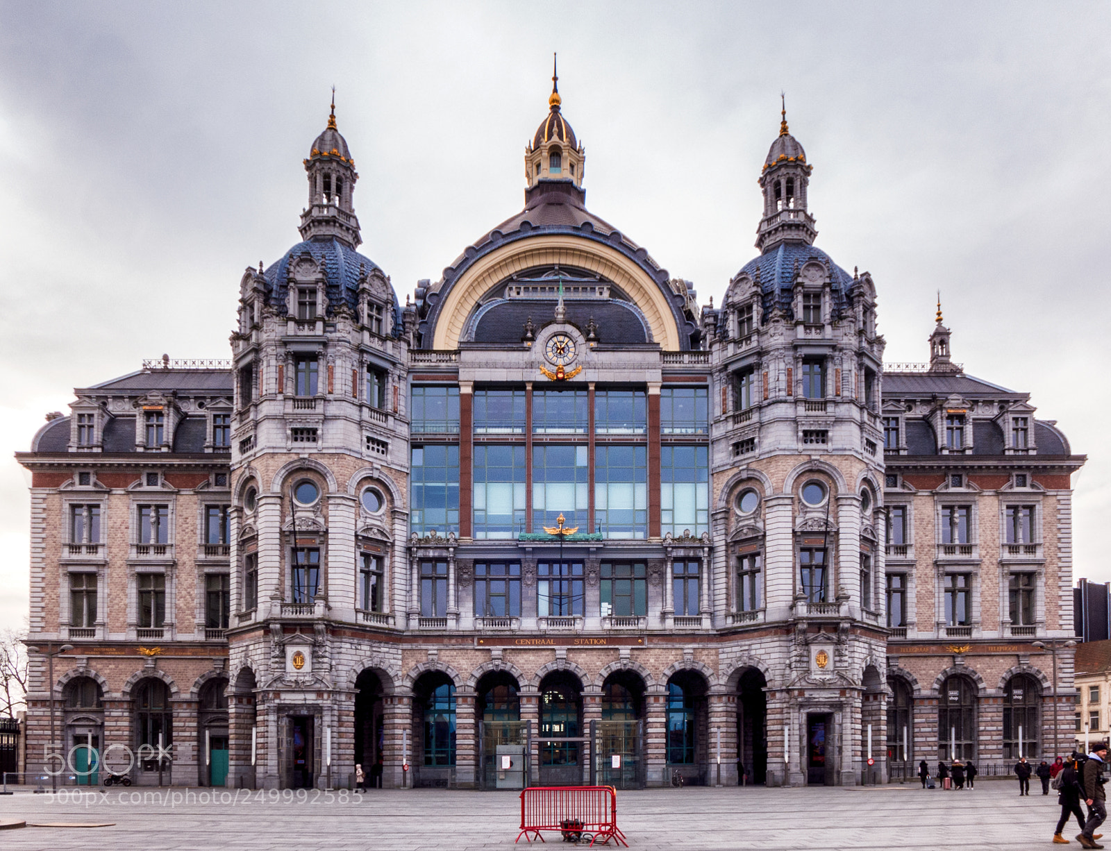Panasonic Lumix DMC-LX7 sample photo. Antwerp central station photography