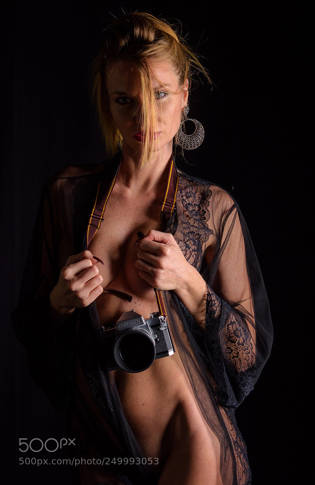 Nikon D810 sample photo. Stefania & nikkormat ft3 photography