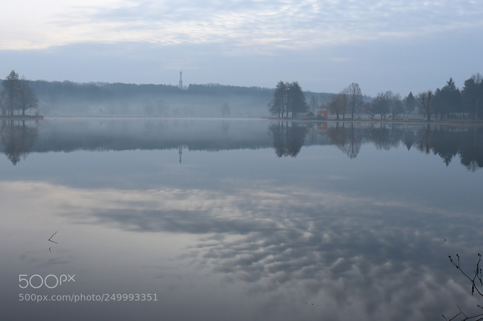 Canon EOS 77D (EOS 9000D / EOS 770D) sample photo. H z a t photography
