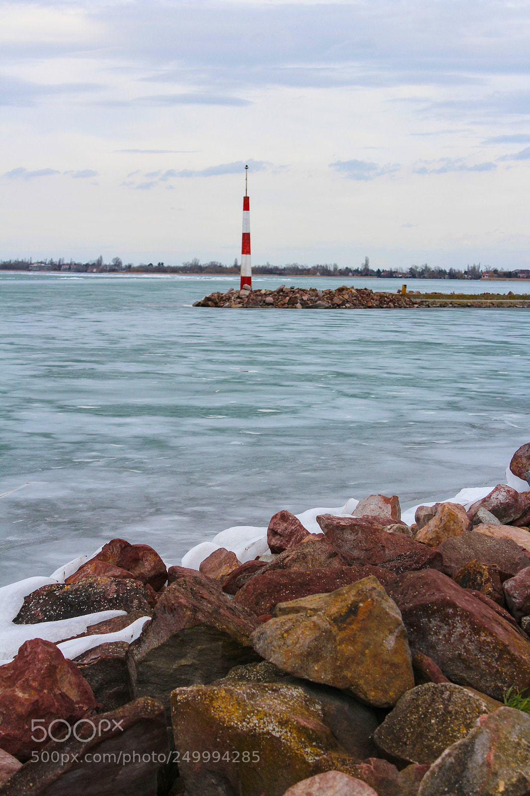Canon EOS 1200D (EOS Rebel T5 / EOS Kiss X70 / EOS Hi) sample photo. The frozen lake vi. photography