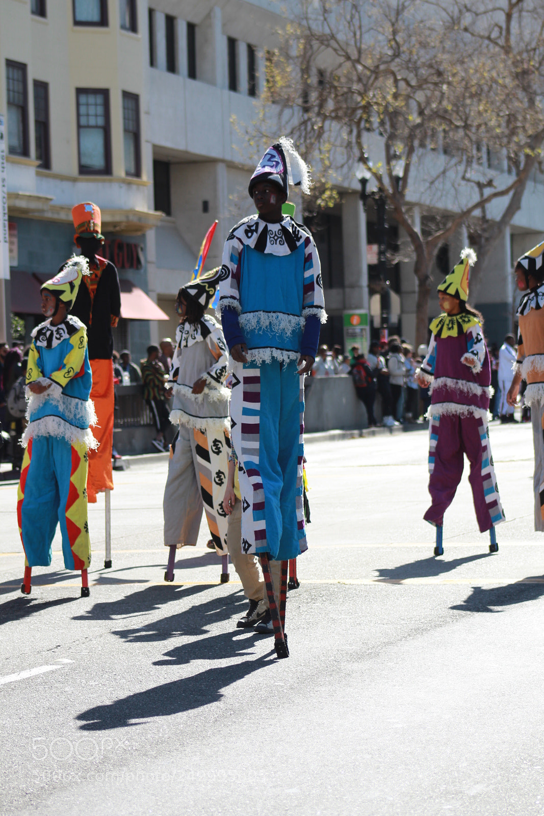Canon EF 75-300mm f/4-5.6 sample photo. Clownin' photography