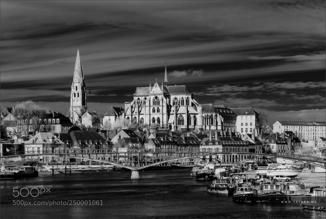 Sony Alpha DSLR-A230 sample photo. Abbey saint-germain in auxerre photography