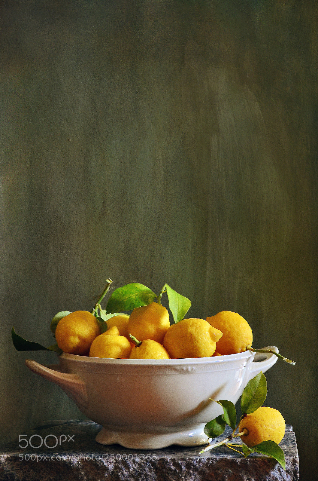 Nikon D5100 sample photo. Fresh lemons photography