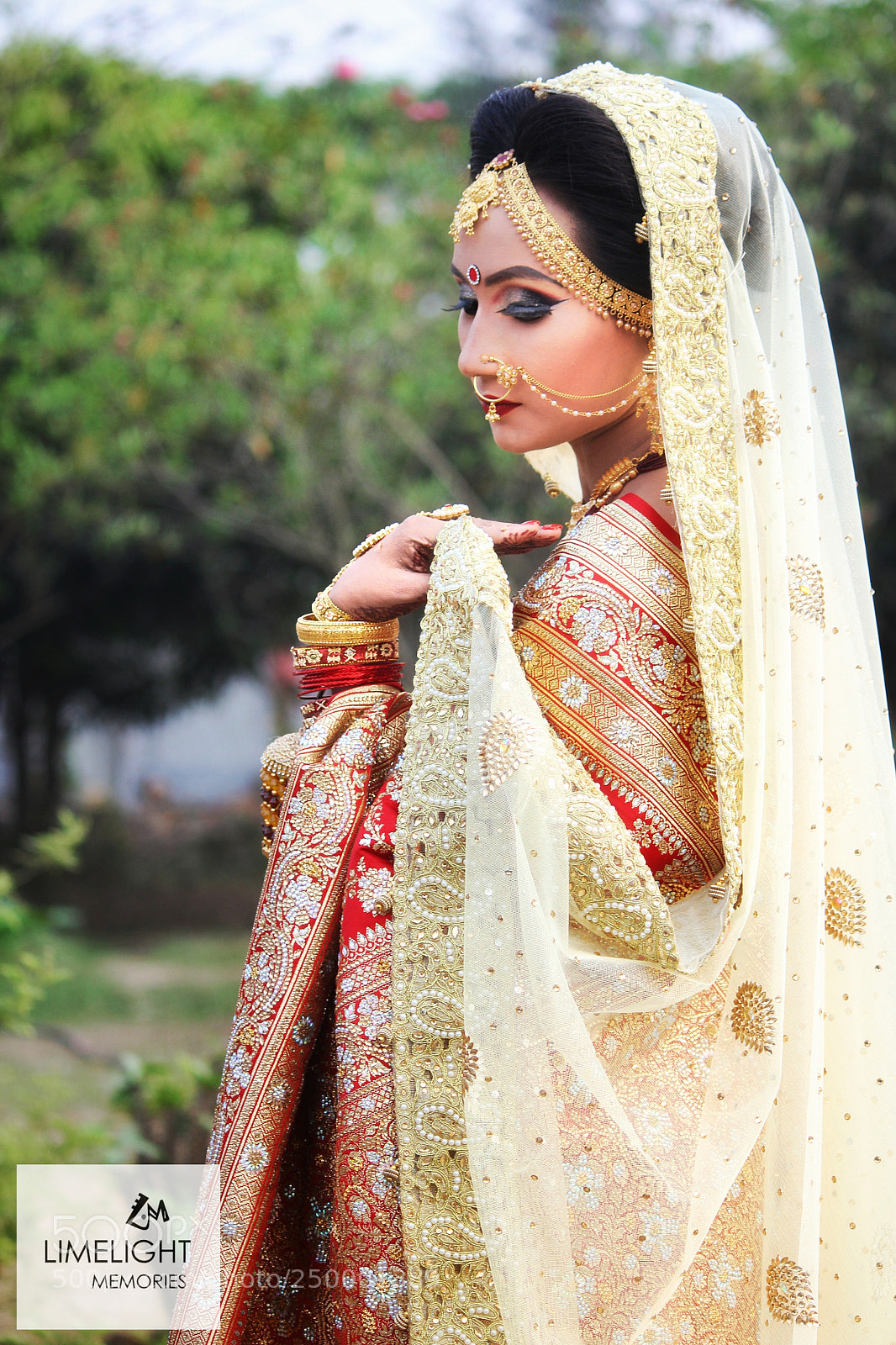 Canon EOS 60D sample photo. -bride- (outdoor shot) photography