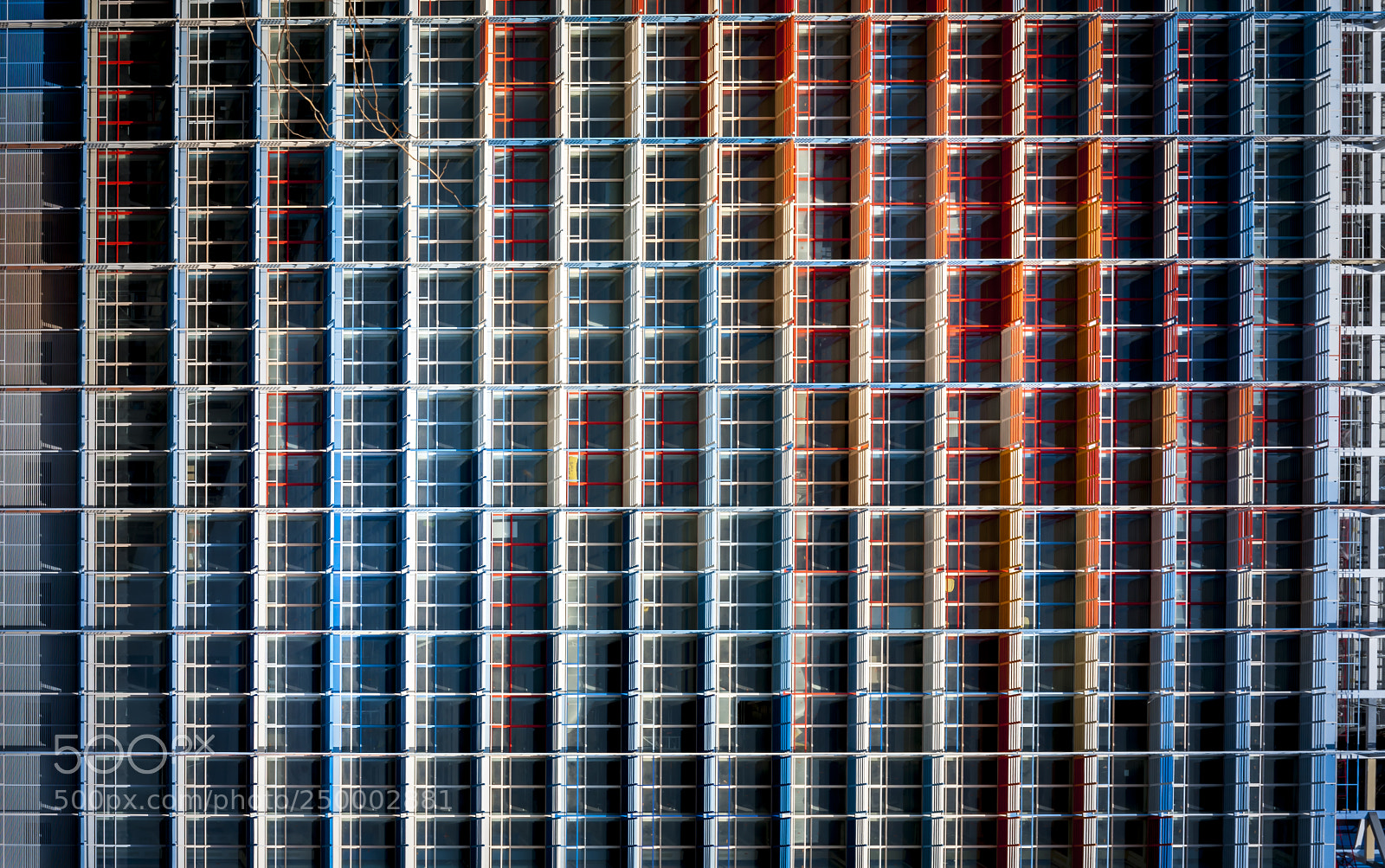Canon EOS 5D sample photo. Modern facade building photography