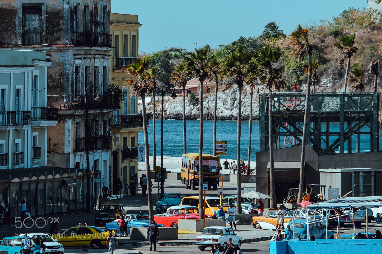 Fujifilm X-T10 sample photo. Havana streets photography
