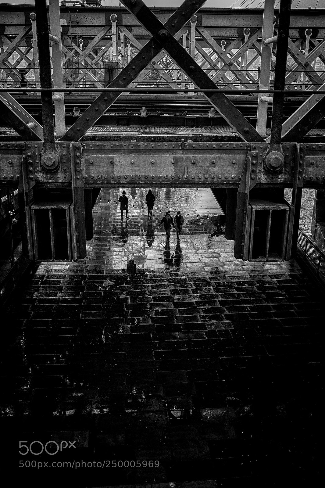 Fujifilm X100F sample photo. Two up; four down photography