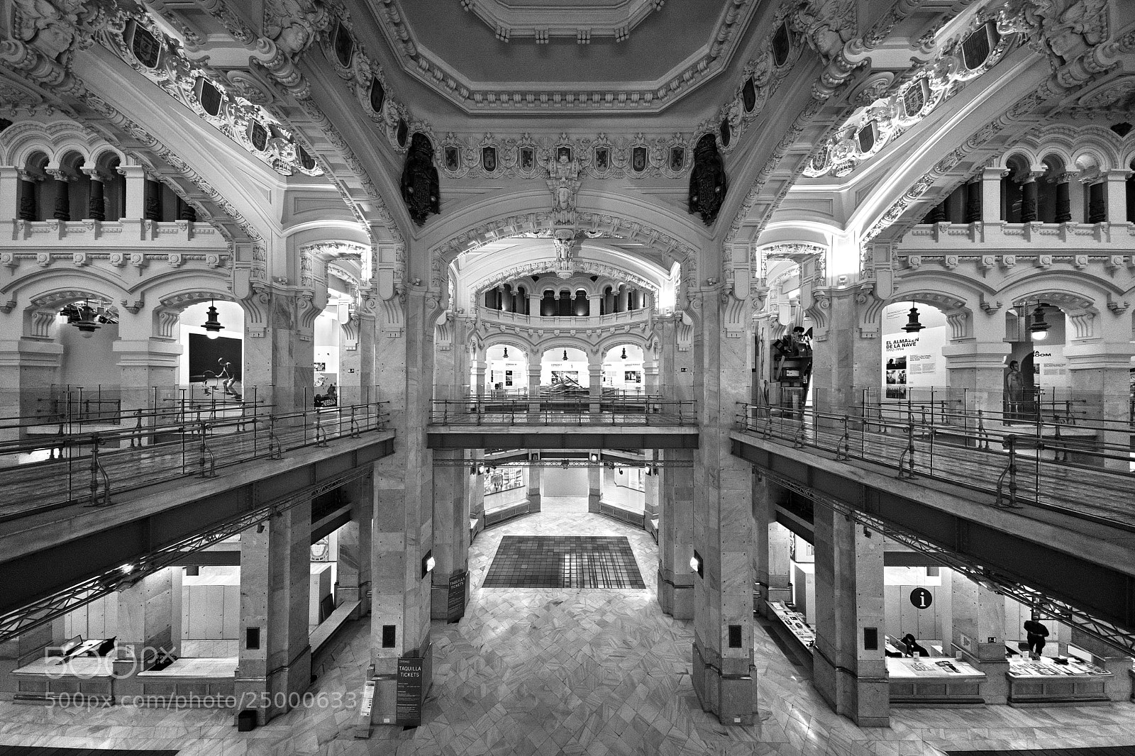 Leica SL (Typ 601) sample photo. Madrid photography