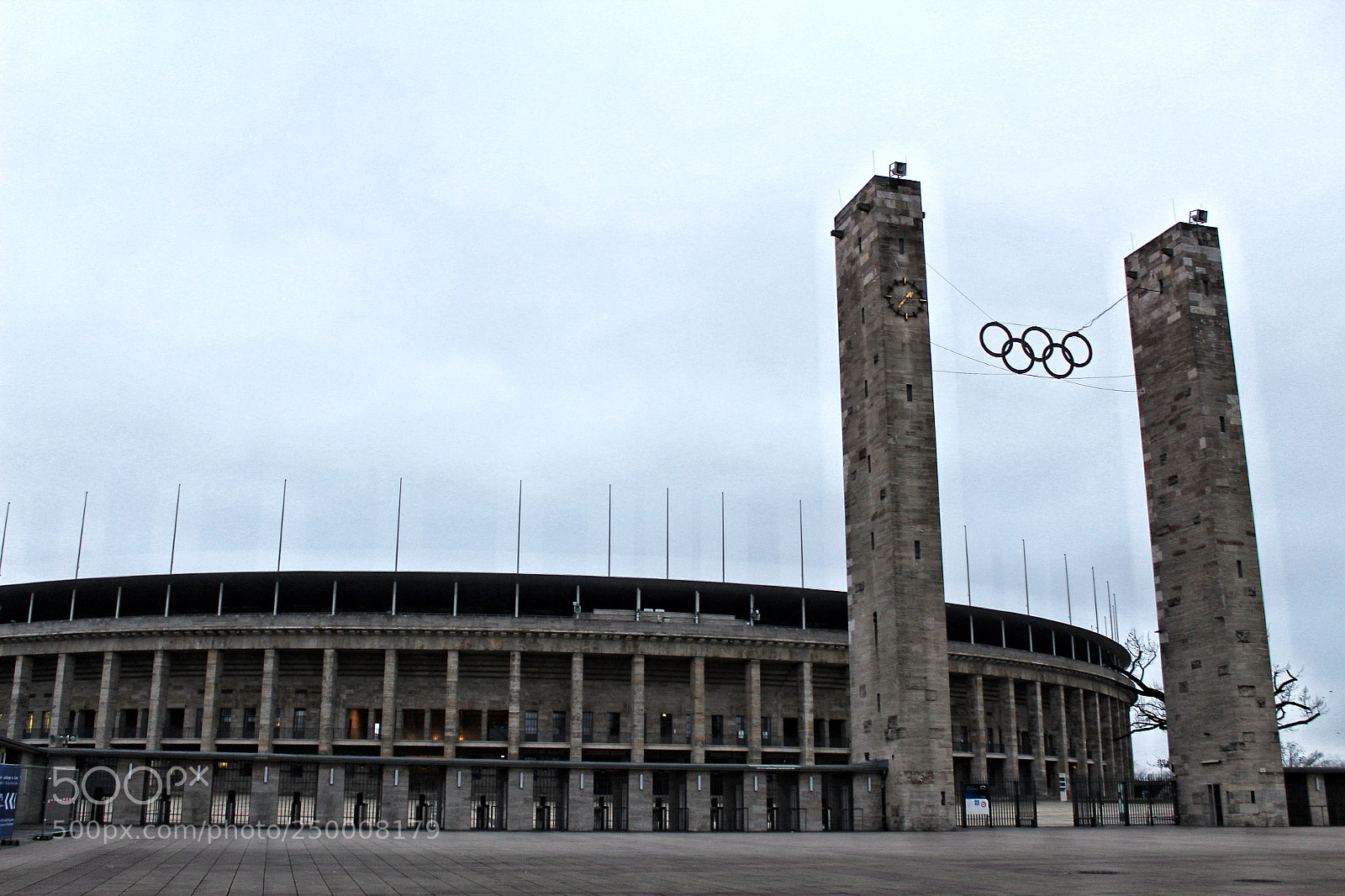 Canon EOS 1300D (EOS Rebel T6 / EOS Kiss X80) sample photo. Olympiastadion photography