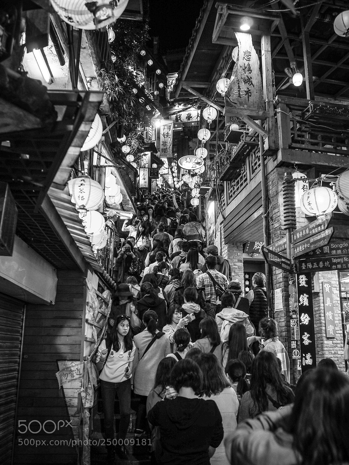 Olympus PEN-F sample photo. Pilgrimage#02 photography