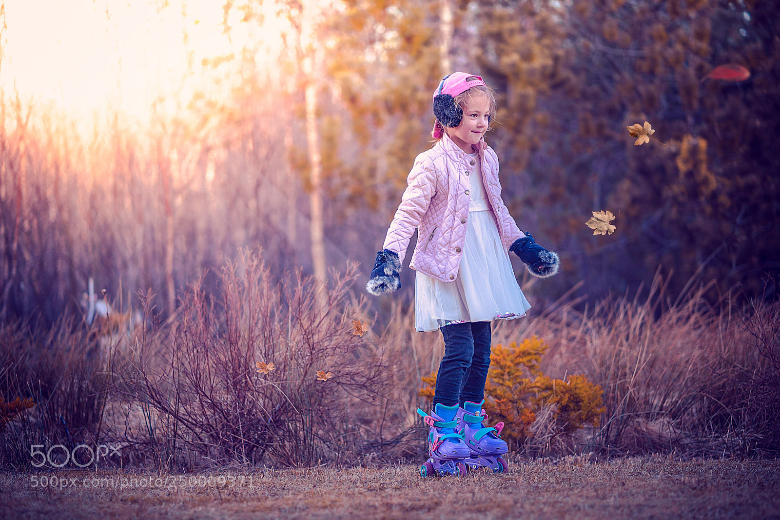 Sony a7 II sample photo. Playing in the backyard photography