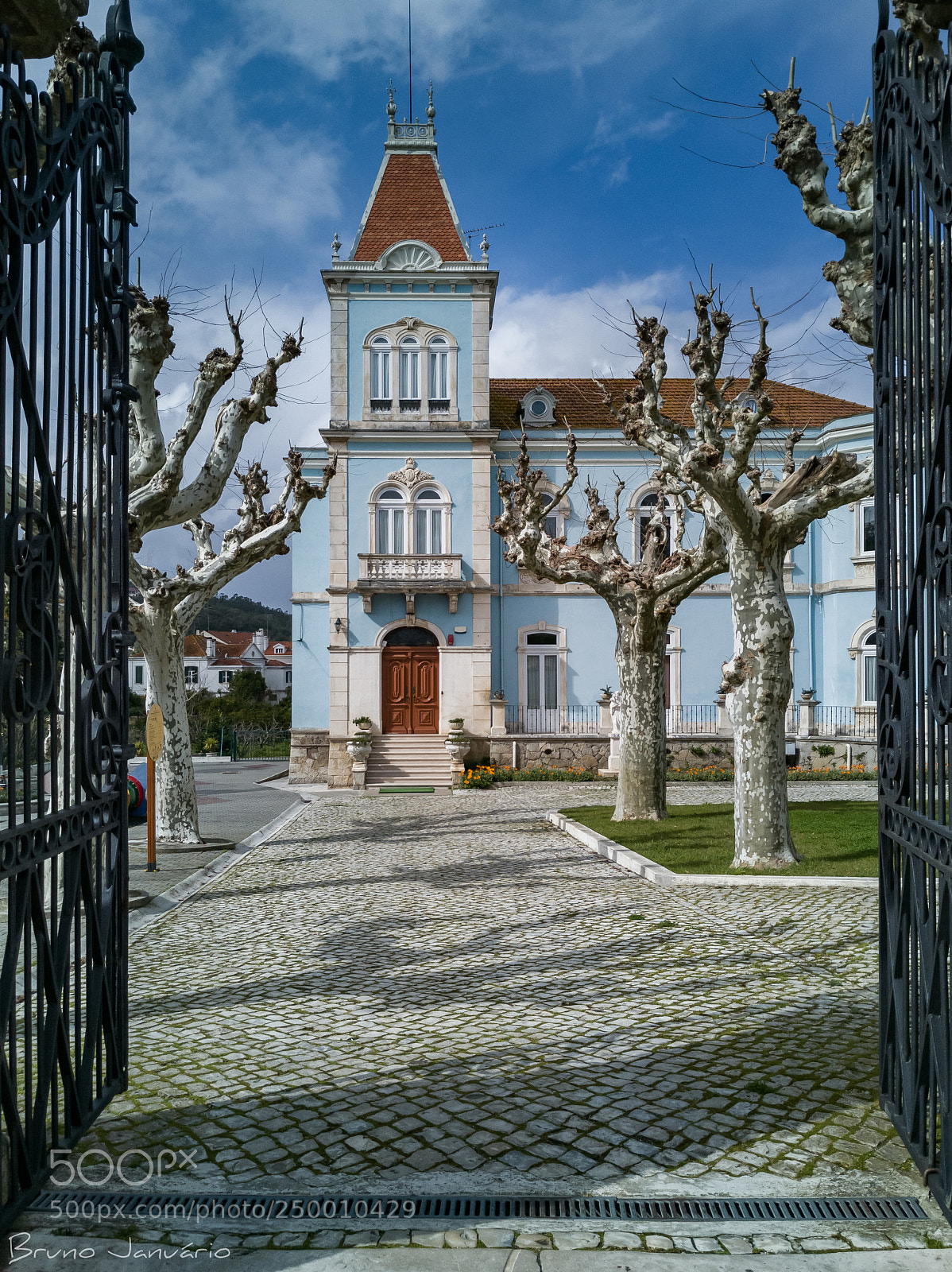 HUAWEI Mate 10 Pro sample photo. The blue palace photography
