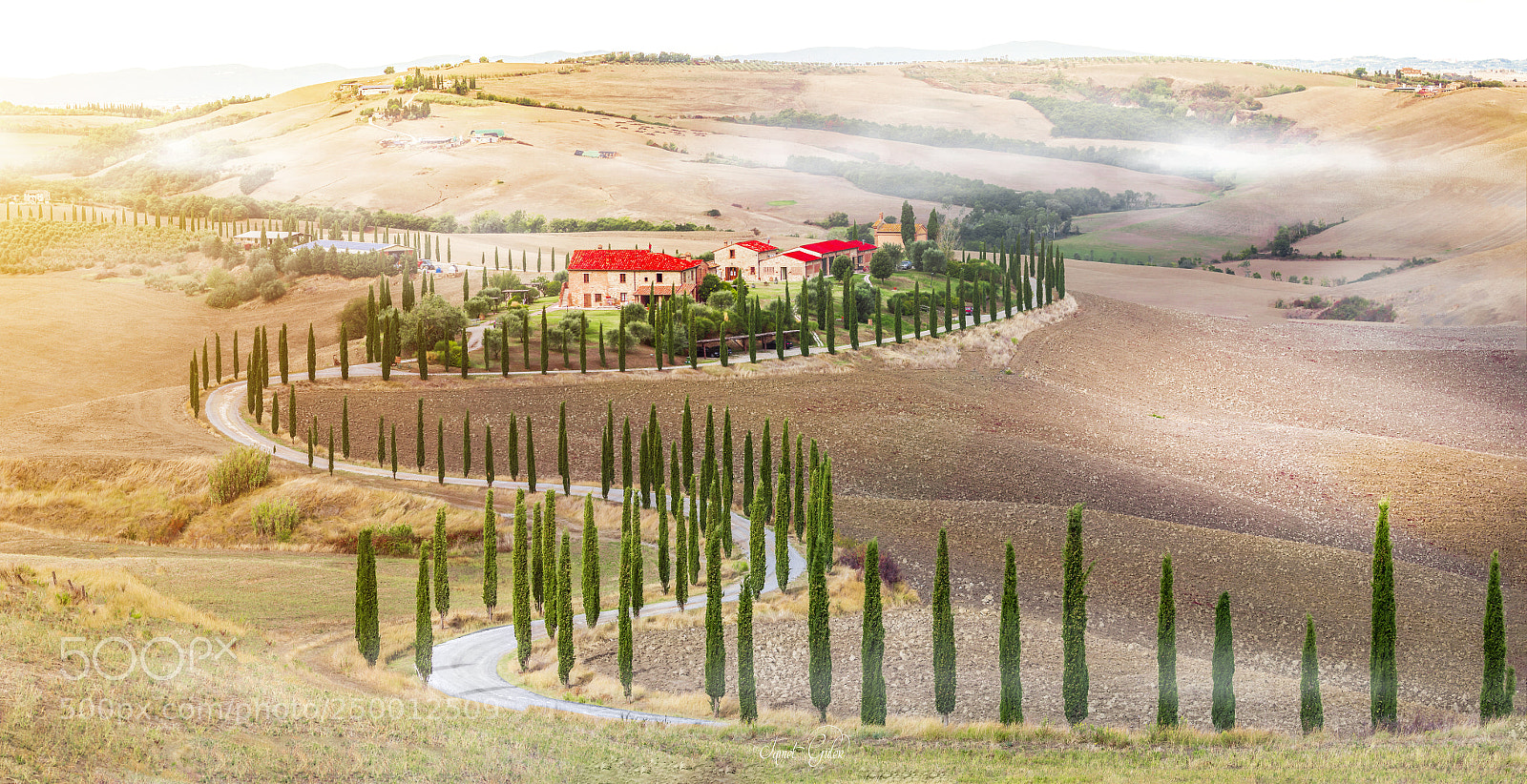 Canon EOS 5D Mark IV sample photo. Sunrise over tuscany / İtalia photography
