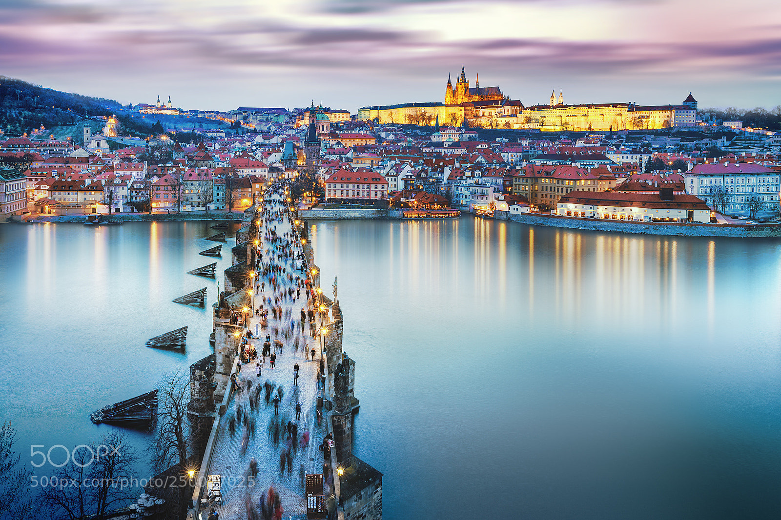 Canon EOS 5DS R sample photo. Prague at dusk photography