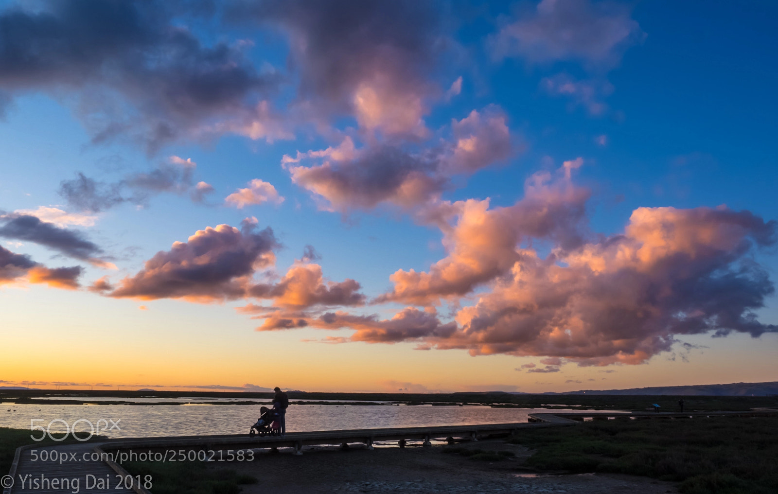 Olympus OM-D E-M1 sample photo. Red cloud in dusk photography