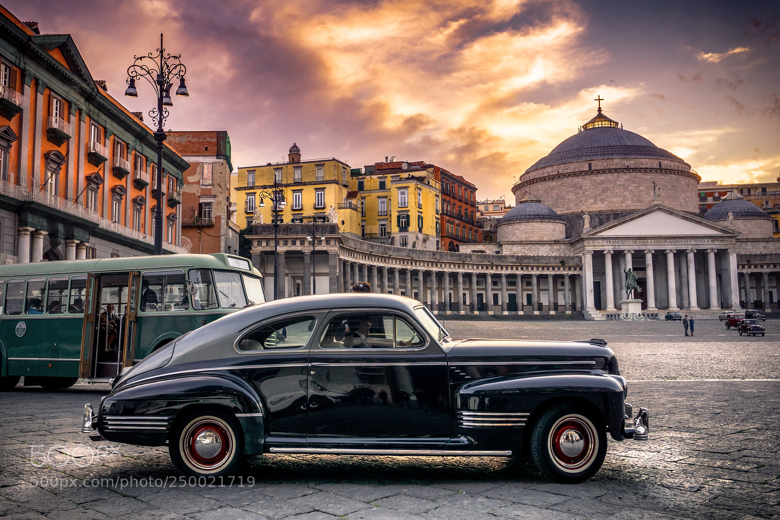 Sony a6000 sample photo. Piazza pebliscito photography