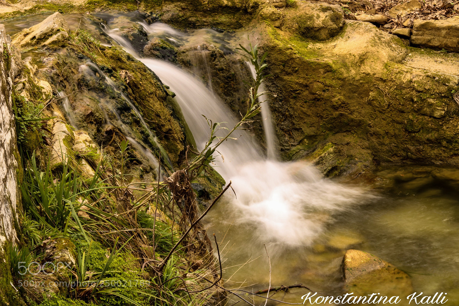 Canon EOS 750D (EOS Rebel T6i / EOS Kiss X8i) sample photo. Waterfall photography