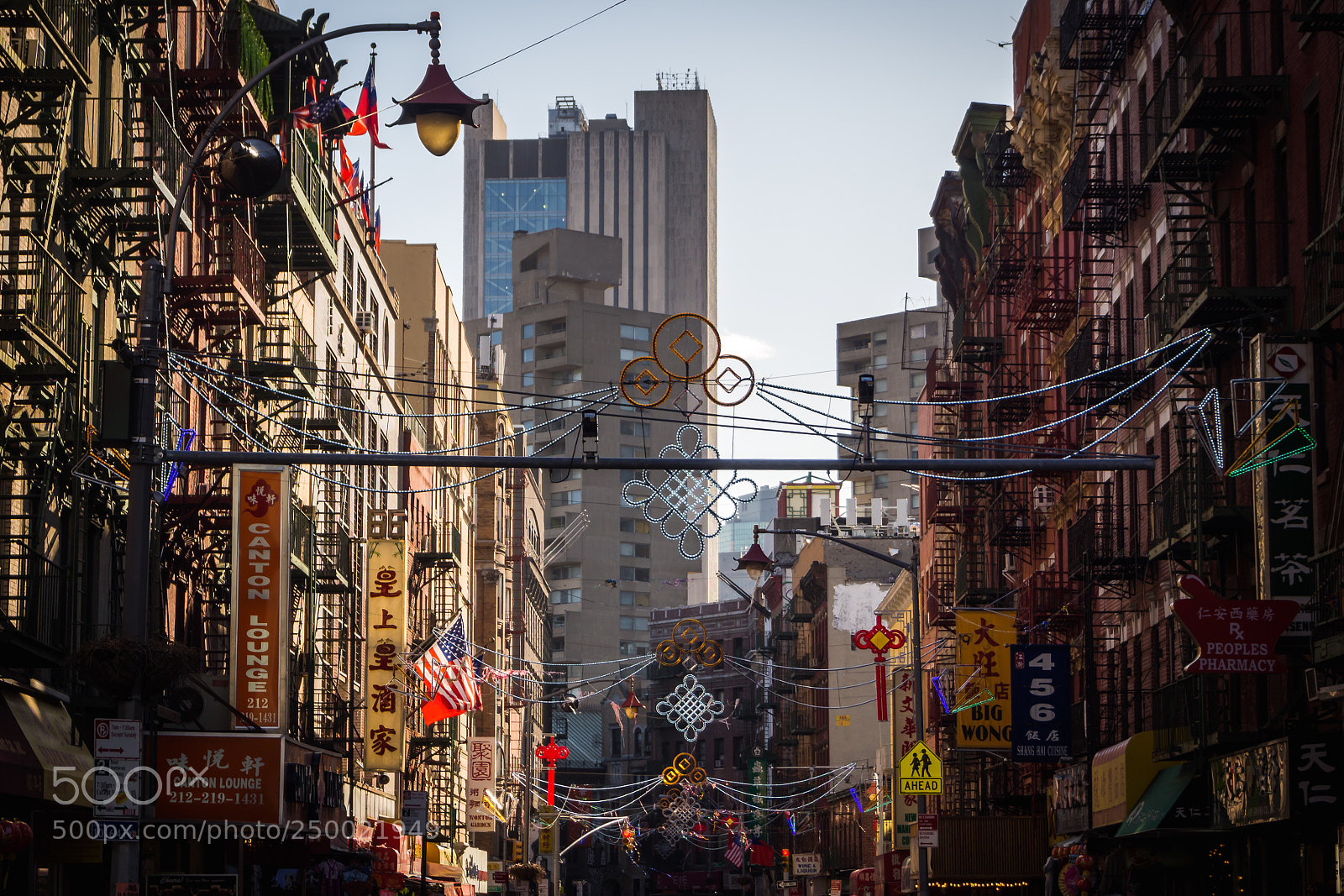 Olympus OM-D E-M10 II sample photo. Welcome to chinatown photography